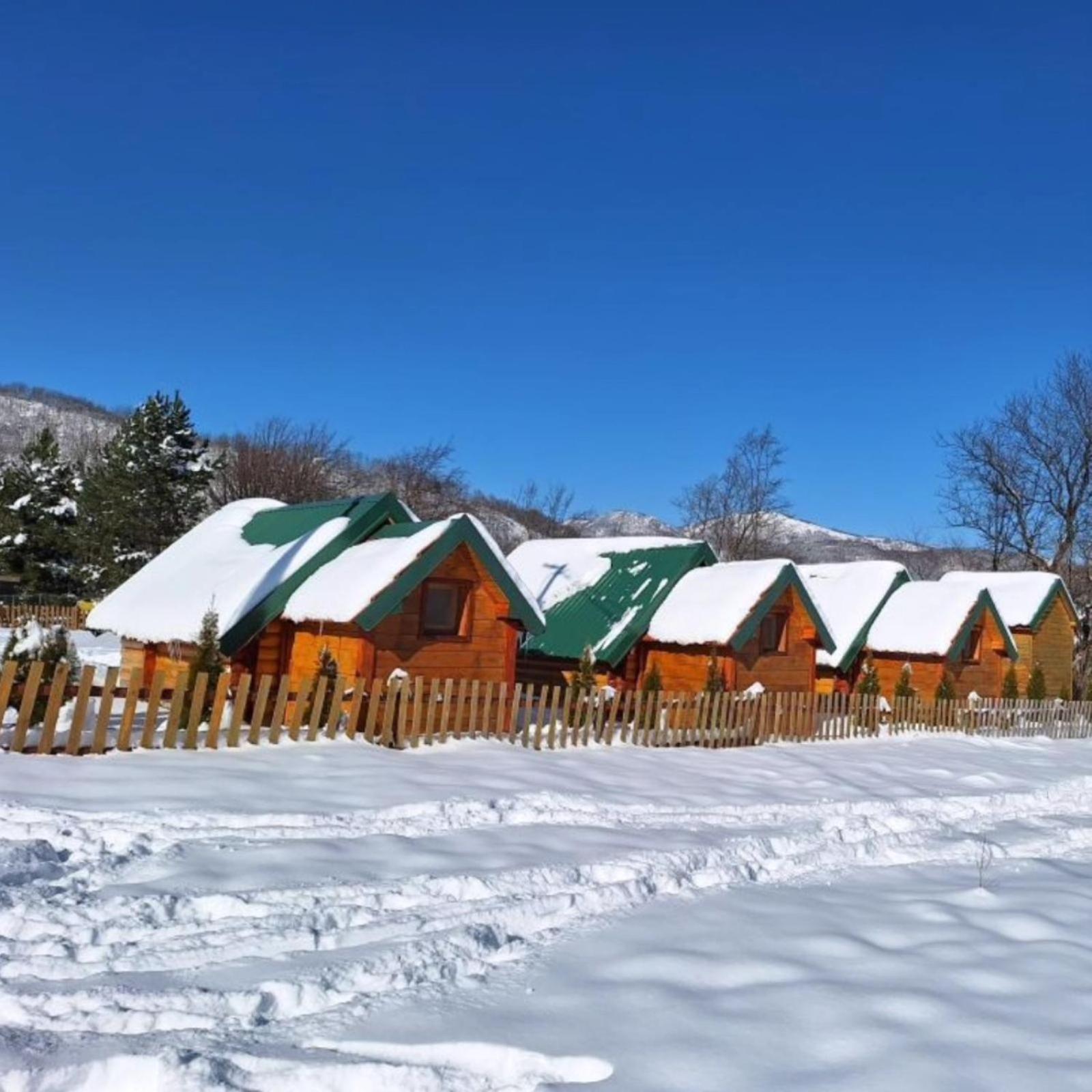 Konaci Oceva Zemlja Bungalovi Konaci Oceva Zemlja Vikendica Mojkovac Εξωτερικό φωτογραφία