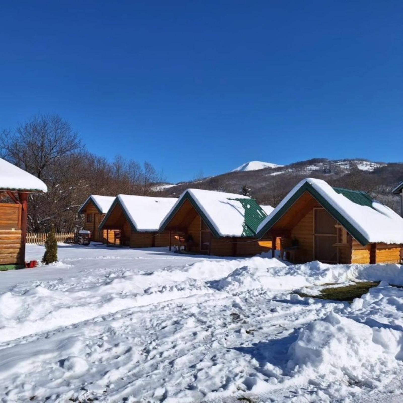 Konaci Oceva Zemlja Bungalovi Konaci Oceva Zemlja Vikendica Mojkovac Εξωτερικό φωτογραφία